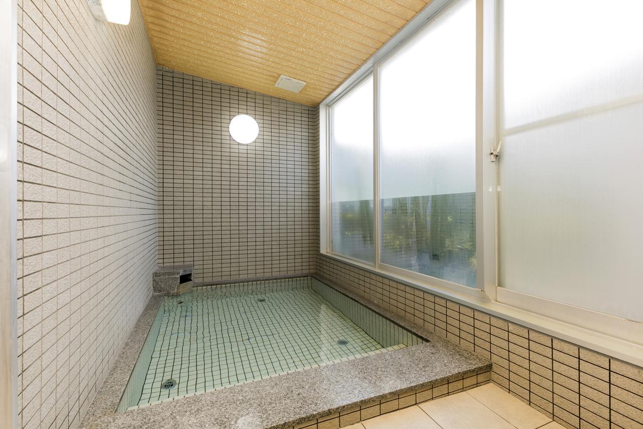 Super Hotel Takaoka Ekinan Exteriör bild